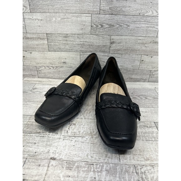 Born Shoes - Born Blanche Buckle Strap Black Leather‎ Kitten Heel Slip On Loafers Women Sz 10